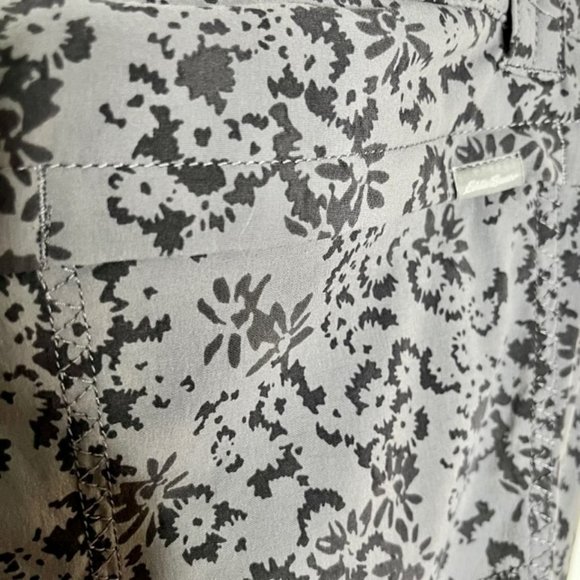 Eddie Bauer High Rise Travex Cargo Capris - Printed Gray/Black - 14 - Picture 7 of 9